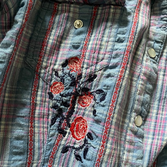 Keds plaid button down - Picture 4 of 6